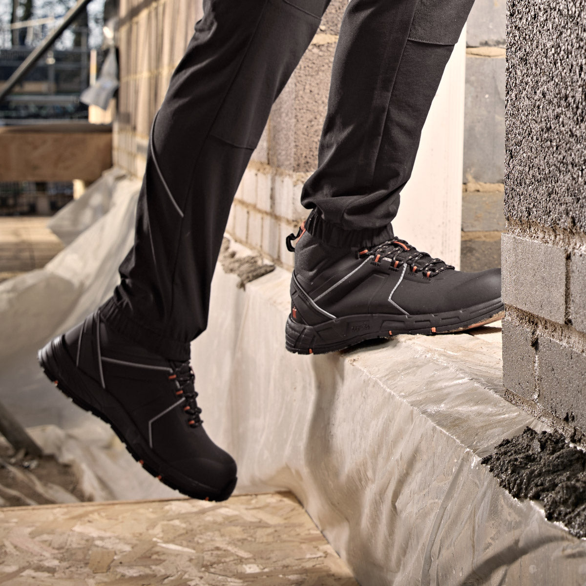 Scruffs Coldwell Lightweight Boots