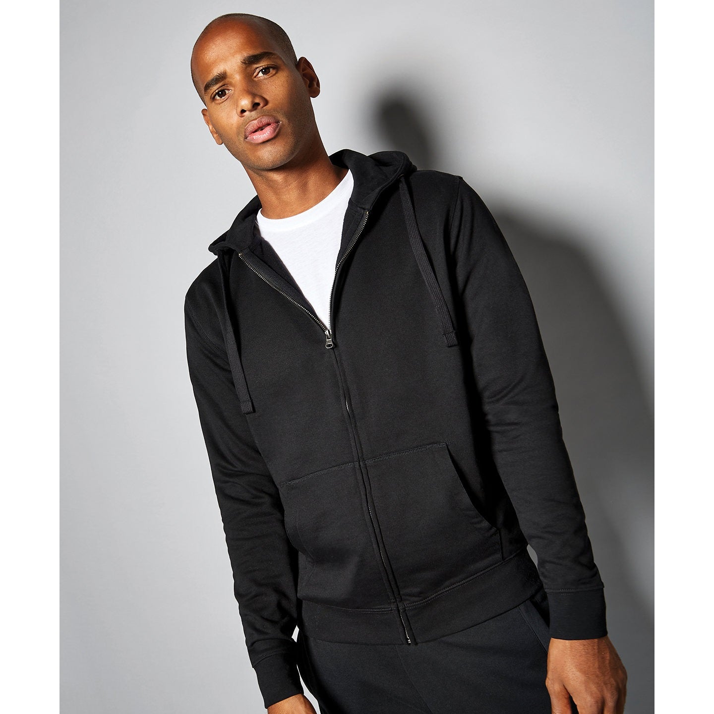 Kustom Kit Klassic Hooded Zipped Jacket Superwash® 60° Long Sleeve (Regular Fit)