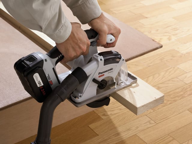 Panasonic EY45A2XW Universal Circular Saw 135mm 18V Bare Unit