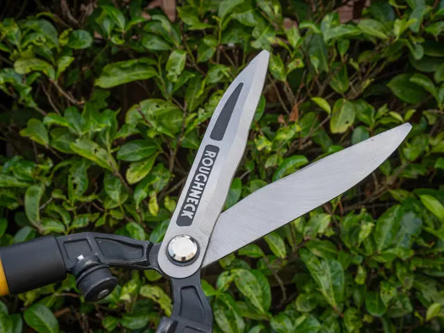 Roughneck XT Pro Hedge Shears 635mm