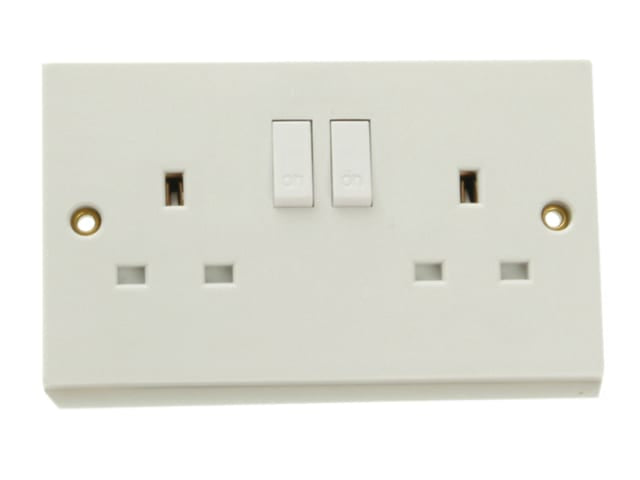 SMJ Switched Socket 2-Gang 13A Trade Pack