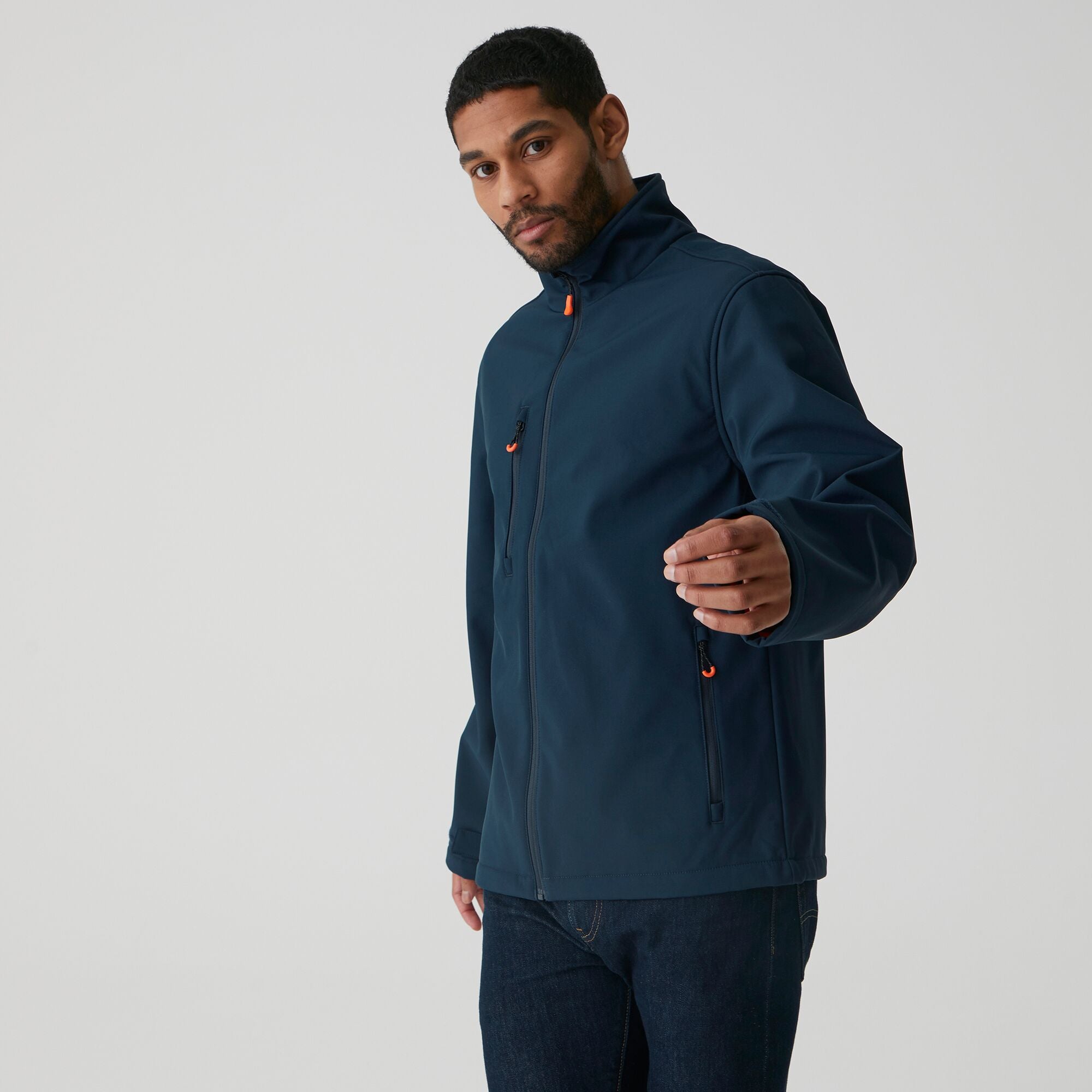 #colour_navy-magma