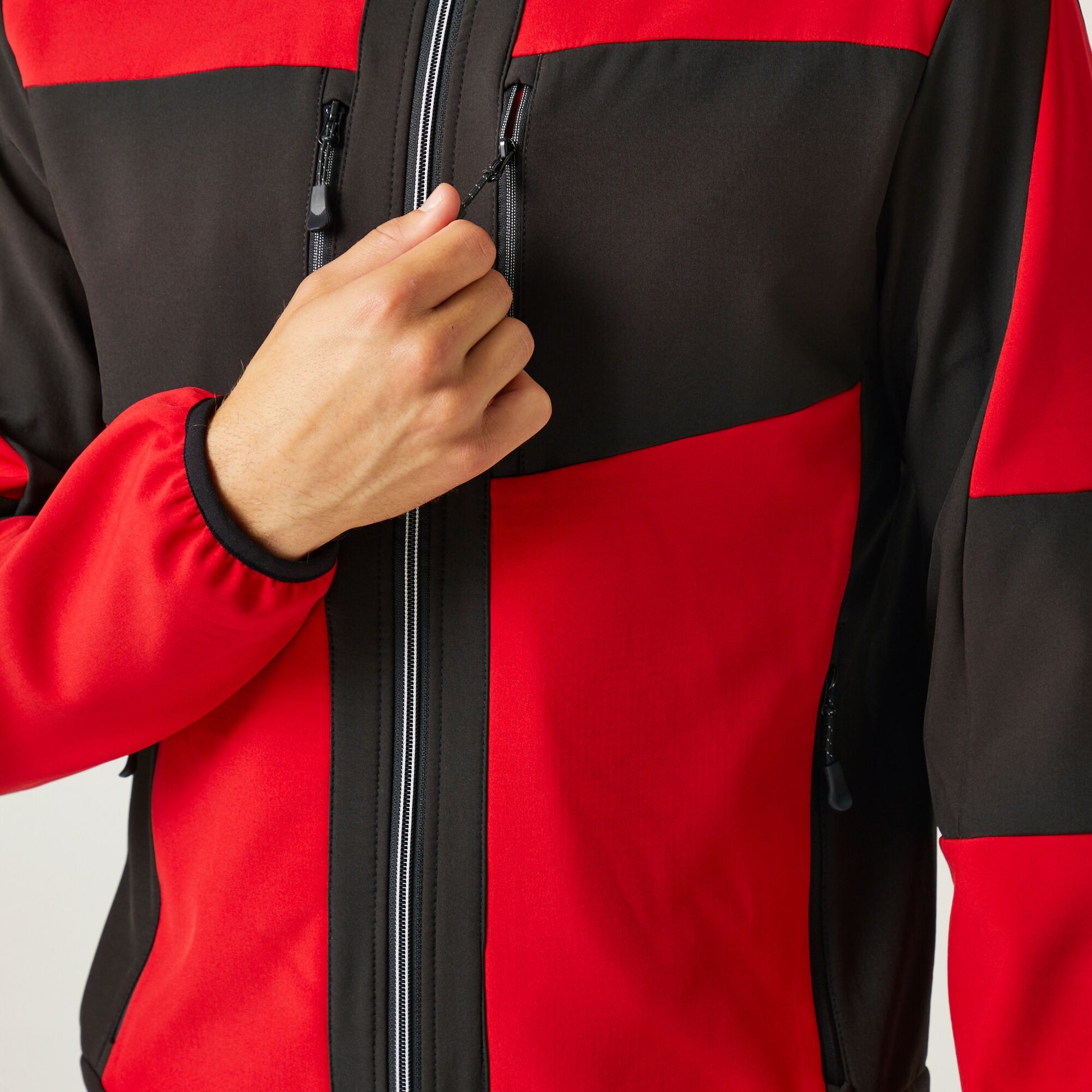 #colour_classic-red-black