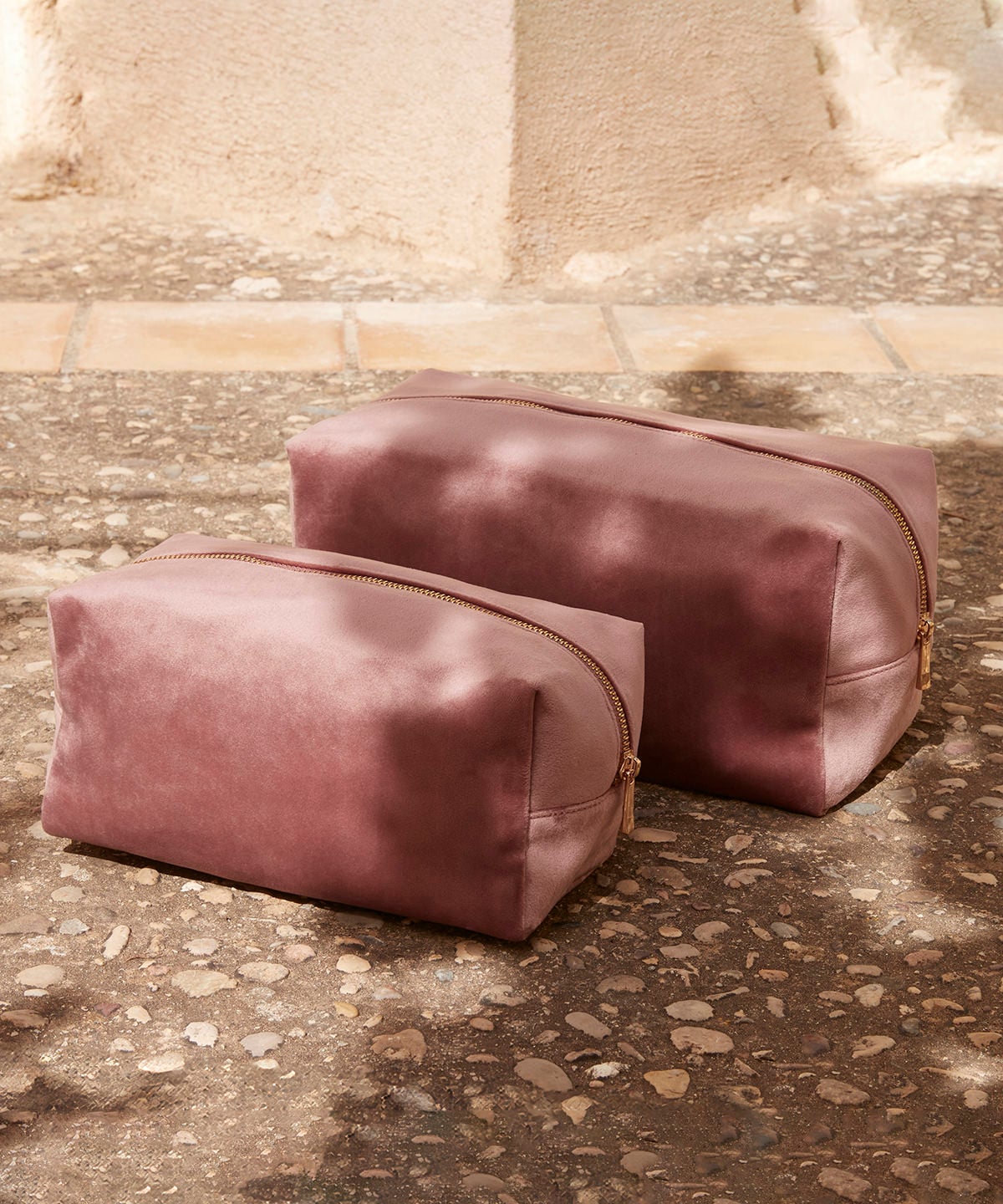 Bagbase BG716 Velvet Toiletry/Accessory Case