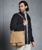 Quadra Vintage Canvas Messenger