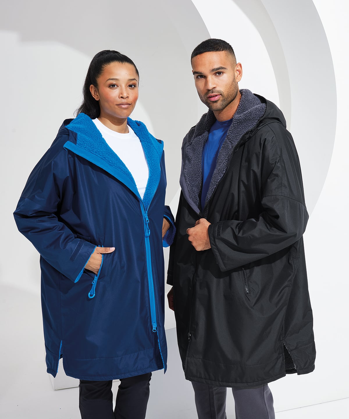 TriDri® TR800 Tridri® Recycled All-Seasons Waterproof Changing Robe