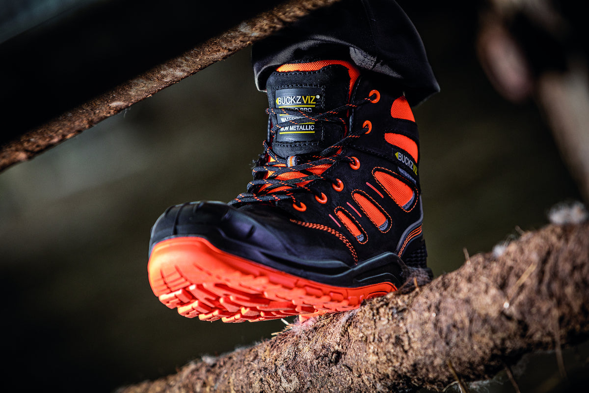 Red buck boots discount
